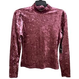 🆕 Velvet Mock Neck Top Forever 21 Collection